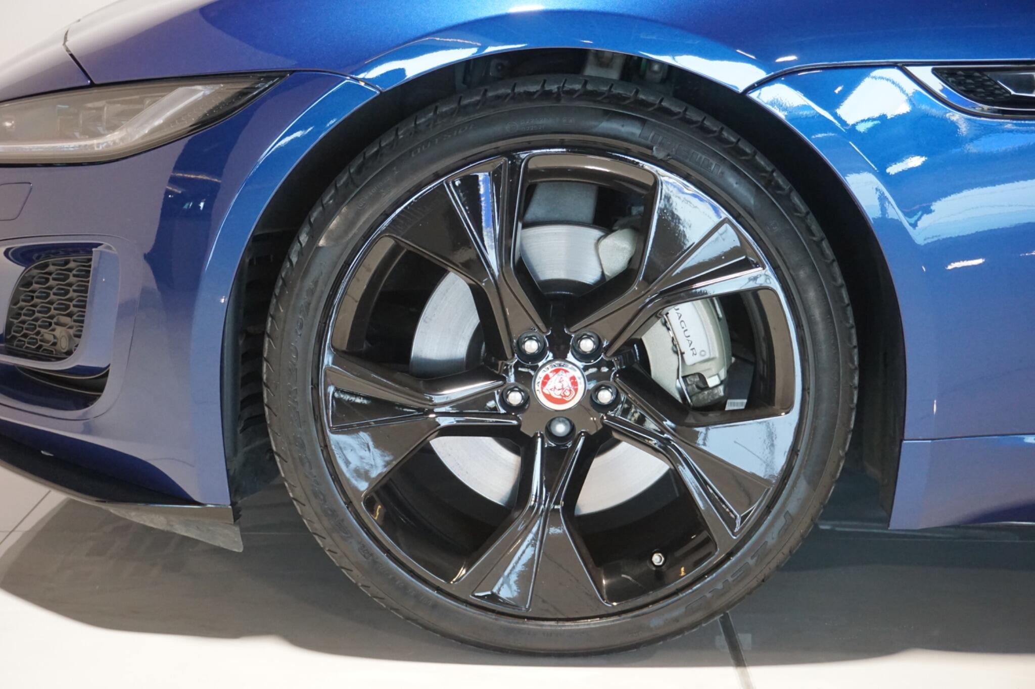 Jaguar F-Type 2.0i R-Dynamic Convertible 2dr Petrol Auto Euro 6 (s/s) (300 ps)